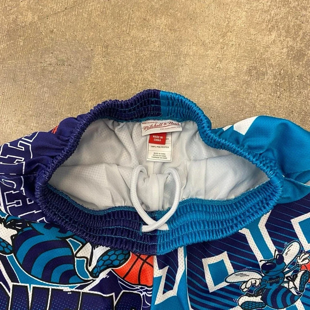 Charlotte Hornets NBA Mitchell & Ness AOP Basketball Shorts Size Small
